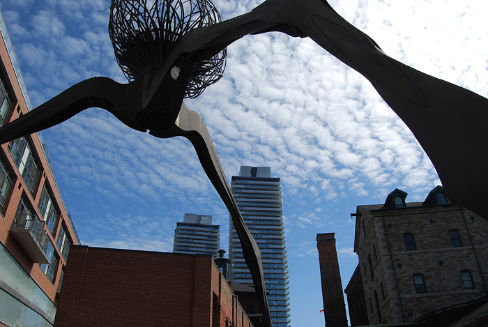 Distillery District Sculpture, Toronto Canada - photography by Jenny SW Lee