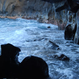 Waianapanapa Black Sand Beach