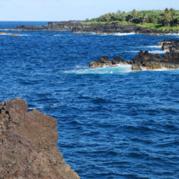Waianapanapa Black Sand Beach