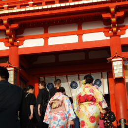 Fushimi Inari Taisha - Shinto Shrine | Photography by Jenny S.W. Lee