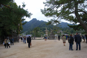 Miyajima Island, Japan | Photography by Jenny S.W. Lee