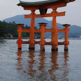 Miyajima Island, Japan | Photography by Jenny S.W. Lee
