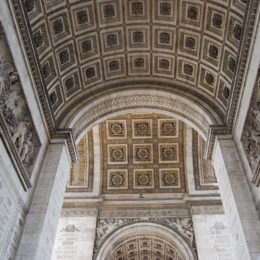 Arc de Triomphe, Paris | Photography by Jenny S.W. Lee