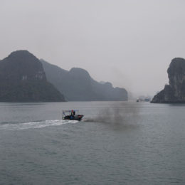 Ha Long Bay, Vietnam | Photography by Jenny S.W. Lee