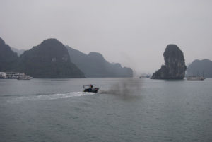Ha Long Bay, Vietnam | Photography by Jenny S.W. Lee