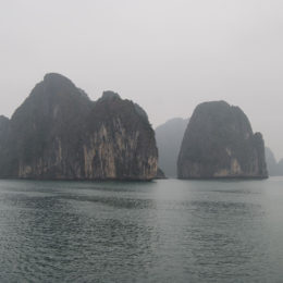 Ha Long Bay, Vietnam | Photography by Jenny S.W. Lee