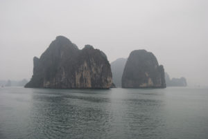Ha Long Bay, Vietnam | Photography by Jenny S.W. Lee