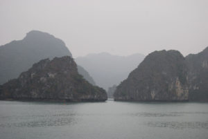 Ha Long Bay, Vietnam | Photography by Jenny S.W. Lee