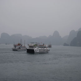 Ha Long Bay, Vietnam | Photography by Jenny S.W. Lee