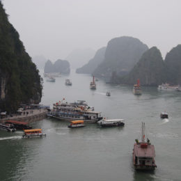 Ha Long Bay, Vietnam | Photography by Jenny S.W. Lee