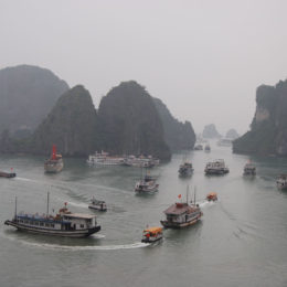 Ha Long Bay, Vietnam | Photography by Jenny S.W. Lee