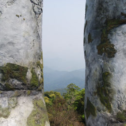 Golden Bridge, Ba Na Hills, Da Nang, Vietnam | Photography by Jenny S.W. Lee
