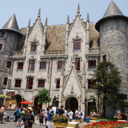 Ba Na Hills, Da Nang, Vietnam | Photography by Jenny S.W. Lee