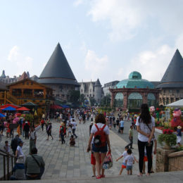 Ba Na Hills, Da Nang, Vietnam | Photography by Jenny S.W. Lee