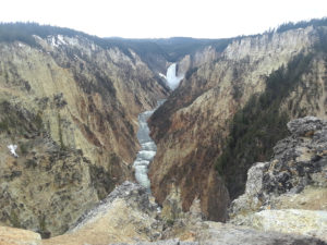 Artist Point Yellowstone National Park | Photography by Jenny S.W. Lee