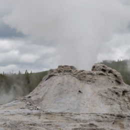Old Faithful | Upper Geyser Basin | Yellowstone National Park | Photography by Jenny S.W. Lee