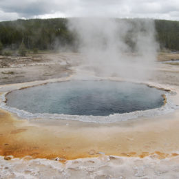 Old Faithful | Upper Geyser Basin | Yellowstone National Park | Photography by Jenny S.W. Lee