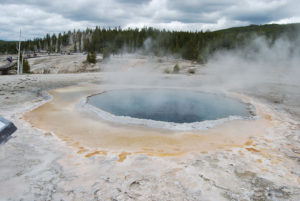 Old Faithful | Upper Geyser Basin | Yellowstone National Park | Photography by Jenny S.W. Lee