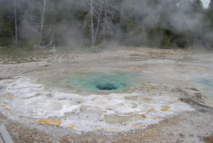 Old Faithful | Upper Geyser Basin | Yellowstone National Park | Photography by Jenny S.W. Lee
