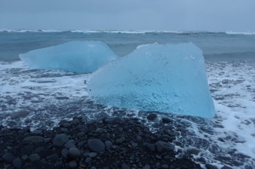 Diamond Beach in Iceland | Photography by Jenny SW Lee