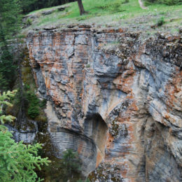 Maligne Canyon, Jasper National Park, Alberta Canada | Photography by Jenny S.W. Lee