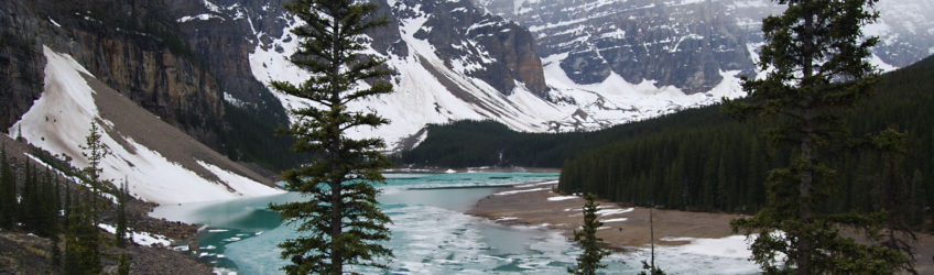 Moraine Lake, Banff National Park, Alberta Canada | Photography by Jenny S.W. Lee