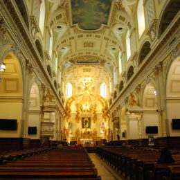Basilica Cathedral Notre-Dame de Quebec | Quebec, Canada | Photography by Jenny S.W. Lee