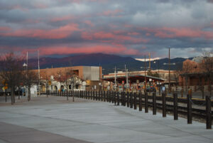 Railyard artisan market and farmer's market at sunset | Railyard artisan market and farmer's market at sunset | Santa Fe, New Mexico | Photography by Jenny S.W. Lee
